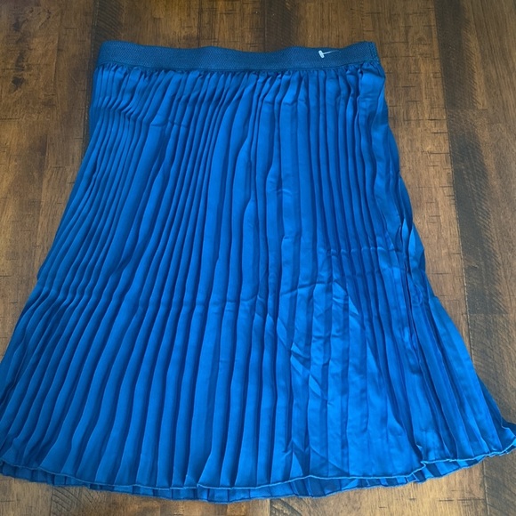 New Direction Skirt - Picture 1 of 10